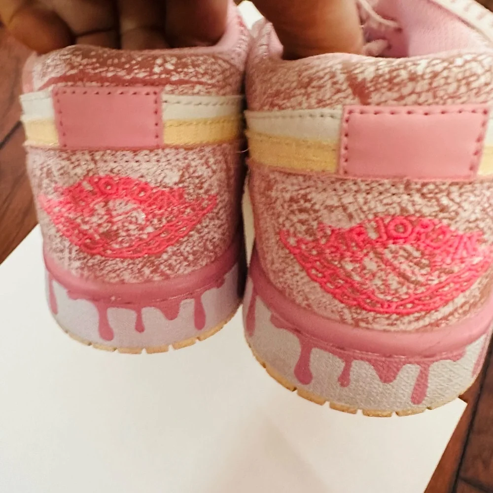 Jordan Brand Air Jordan 1 Low SE "Paint Drip" GS Men’s 8.5 Women’s 10 - Picture 4 of 10